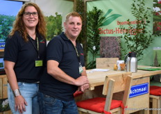 John Dictus en Bianca Dictus-Hereijgers van de Boomkwekerij Dictus-Hereijgers. Het echtpaar focust zich vooral op bos en haag plantsoen in Sierheesters voor de vollegrond.